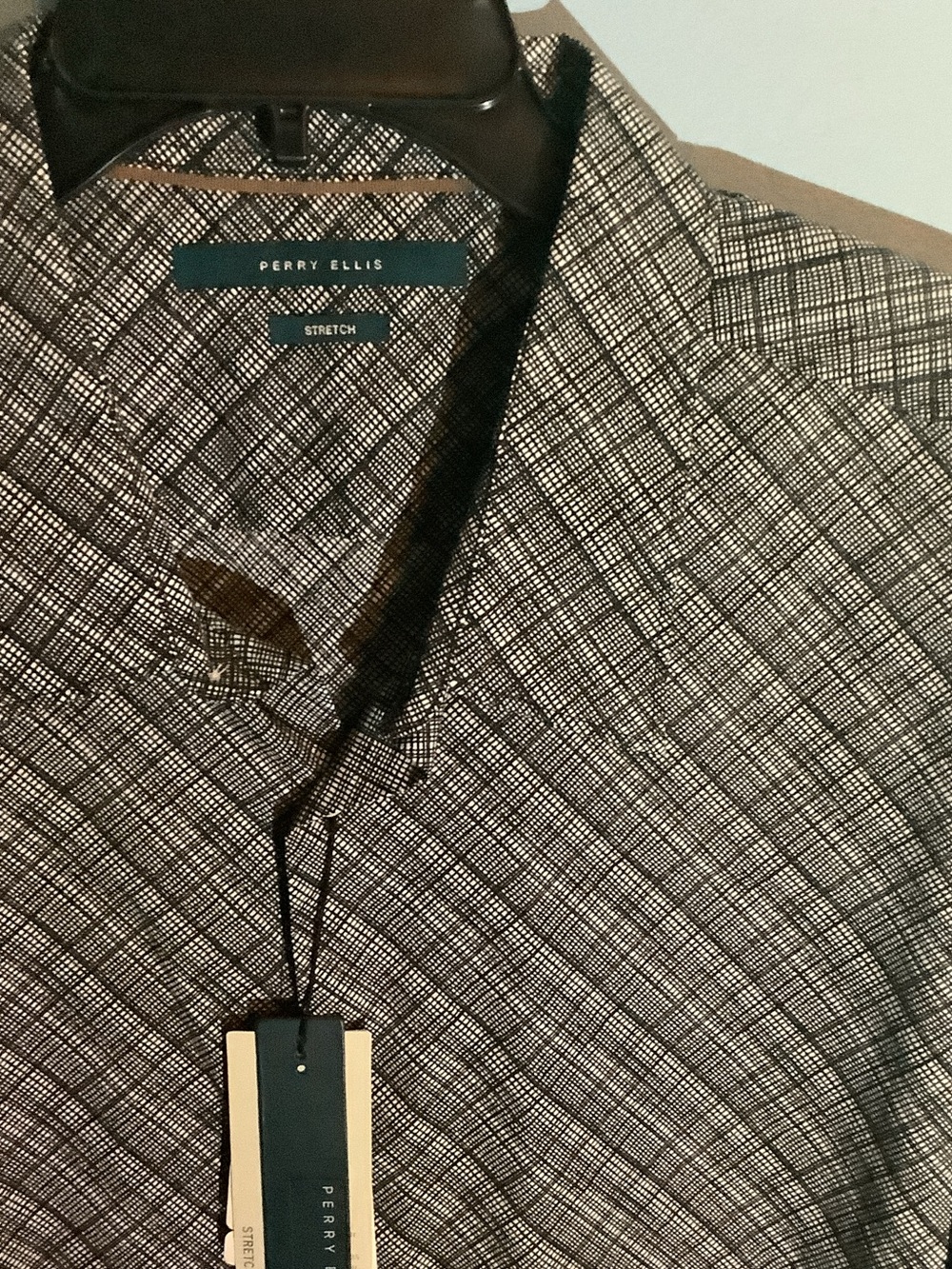 Perry Ellis Black & White Crosshatch Stretch Button-Up Shirt
